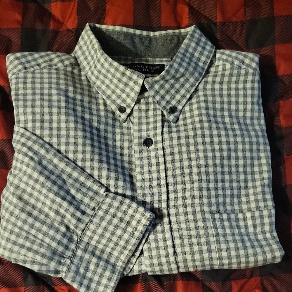 Men's Gray Checkered Shirt